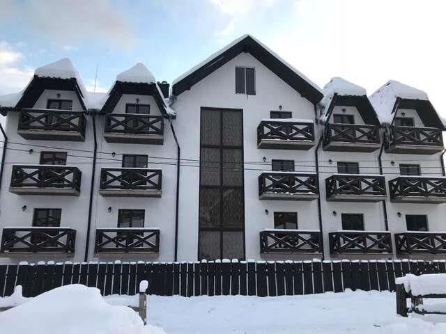 Отель Villa Loiza Буковель-5